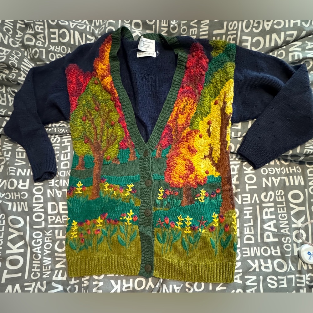 Woman’s gently worn vintage “Fall” themed cardigan hand knitted